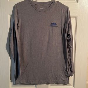 AFTCO long sleeve T-shirt.